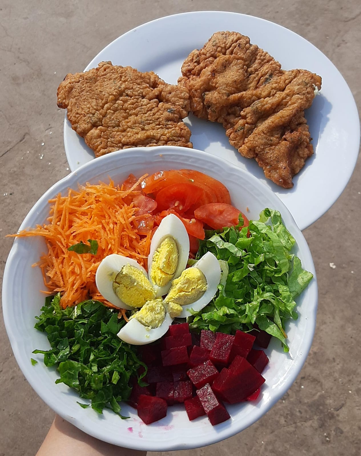 Milanesas con ensalada